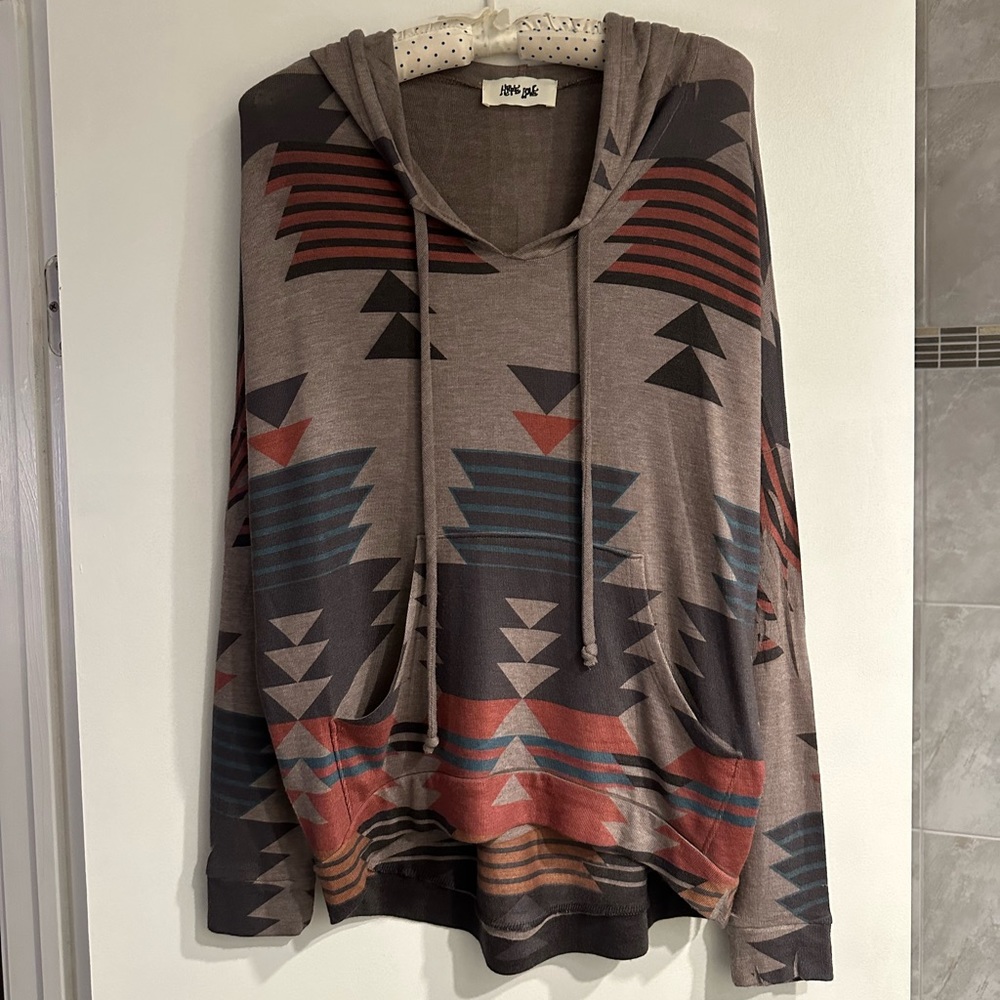 Hippie Love: Thin hood long sleeve top
